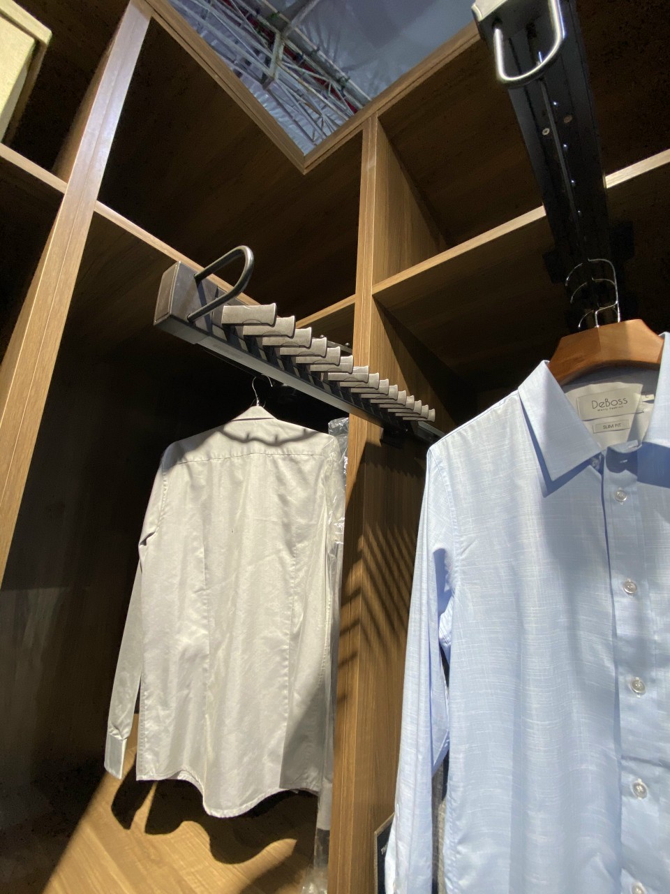 Mắc Quần Áo 8 Nốt Ray Bi Ray Giảm Chấn EVA300B