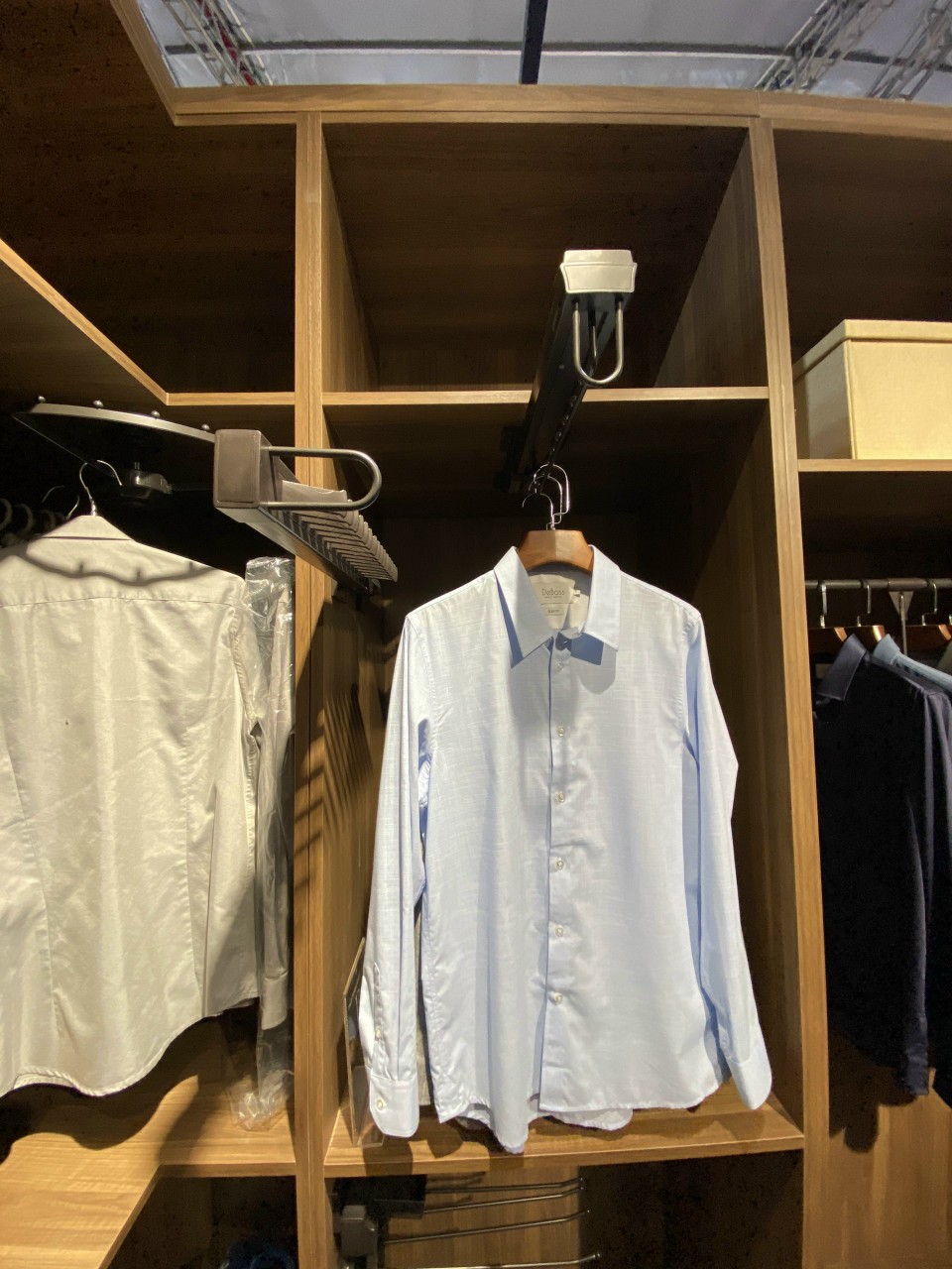 Mắc Quần Áo 8 Nốt Ray Bi Ray Giảm Chấn EVA300B